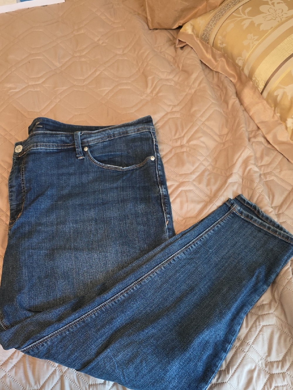 Seven7 Women's Straight Leg Blue Denim Jeans
